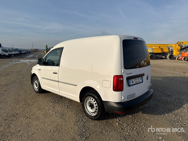 2019 Volkswagen Caddy 2.0 TDI 102CV BUSINESS Van Truck - Camión caja cerrada: foto 2 2019 Volkswagen Caddy 2.0 TDI 102CV BUSINESS Van Truck - Camión caja cerrada: foto 2