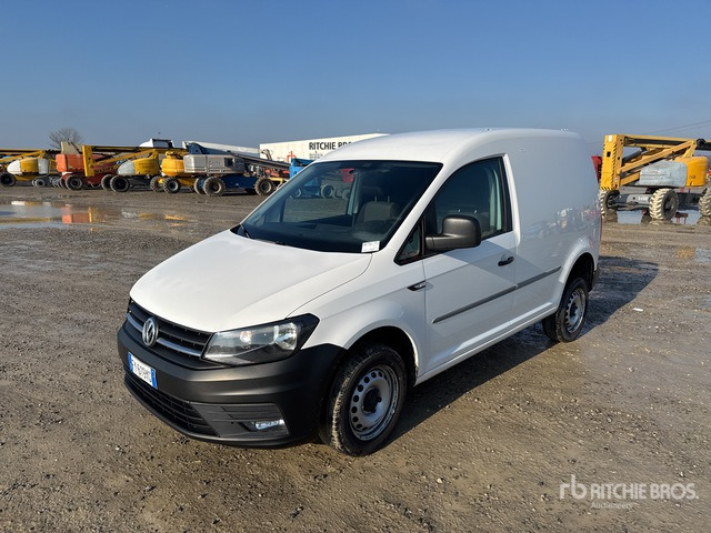2019 Volkswagen Caddy 2.0 TDI 122CV 4x4 BUSINESS Van Truck - Camión caja cerrada: foto 1 2019 Volkswagen Caddy 2.0 TDI 122CV 4x4 BUSINESS Van Truck - Camión caja cerrada: foto 1