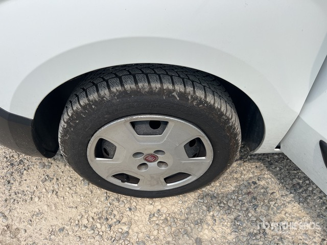 2020 Fiat Fiorino Autocarro furgonato - Furgoneta pequeña: foto 5 2020 Fiat Fiorino Autocarro furgonato - Furgoneta pequeña: foto 5
