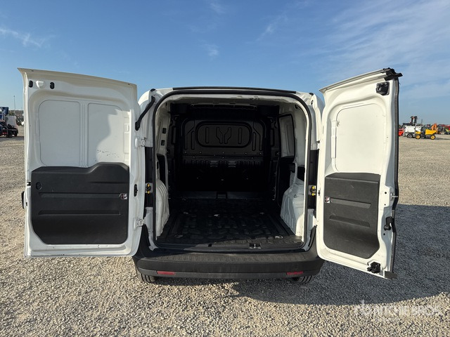 2021 Fiat Doblo CARGO CH1 LOUNGE 1.3 MJET 95CV ... Van Truck - Furgoneta pequeña: foto 5 2021 Fiat Doblo CARGO CH1 LOUNGE 1.3 MJET 95CV ... Van Truck - Furgoneta pequeña: foto 5