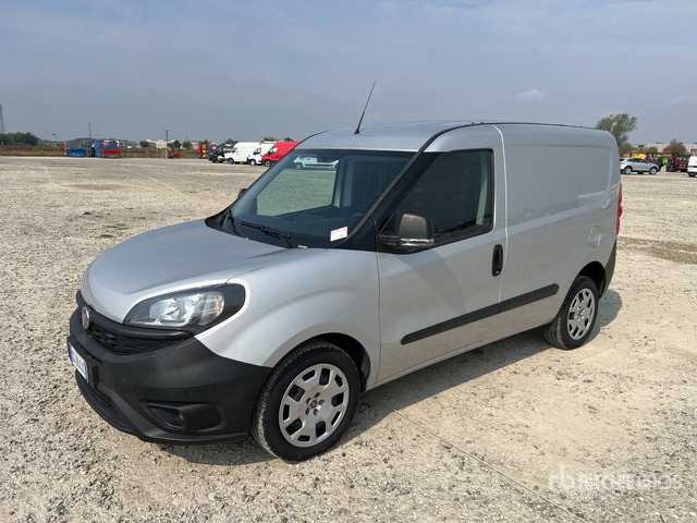 2021 Fiat Doblo CARGO CH1 LOUNGE 1.6 MJET 120CV ... Van Truck - Furgoneta pequeña: foto 1 2021 Fiat Doblo CARGO CH1 LOUNGE 1.6 MJET 120CV ... Van Truck - Furgoneta pequeña: foto 1