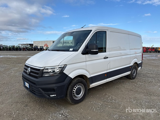 2021 Volkswagen Crafter 35 L3 2.0 BITDI 177 BUSINESS 4M ... Van Truck - Camión caja cerrada: foto 1 2021 Volkswagen Crafter 35 L3 2.0 BITDI 177 BUSINESS 4M ... Van Truck - Camión caja cerrada: foto 1