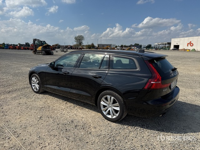 2021 Volvo V60 SW B4 D AUTOM. MOMENTUM BUSINESS Automobile - Coche: foto 3 2021 Volvo V60 SW B4 D AUTOM. MOMENTUM BUSINESS Automobile - Coche: foto 3