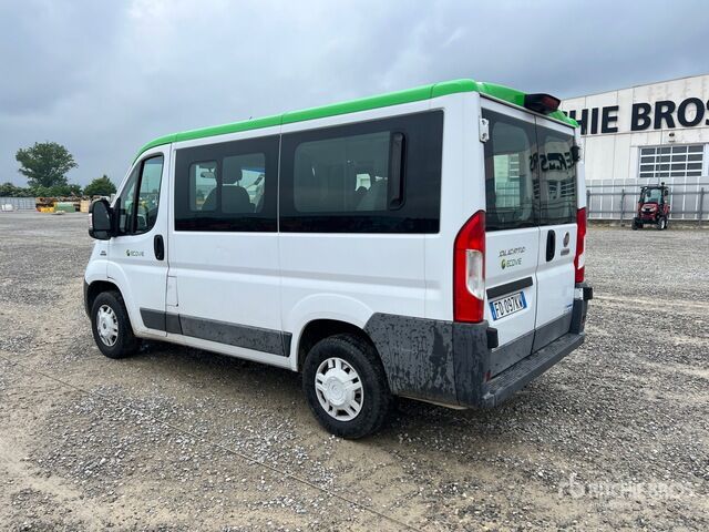 2016 Fiat Ducato 9-Seat Bus - Autobús: foto 2 2016 Fiat Ducato 9-Seat Bus - Autobús: foto 2