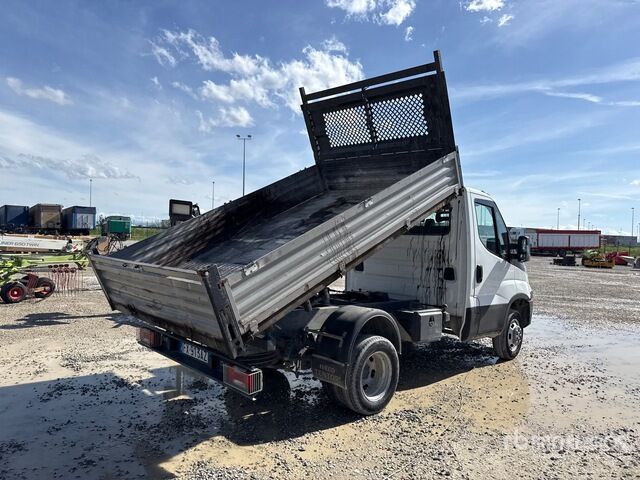 Iveco Daily 35-140 Dump Truck: Light Duty - Volquete camión: foto 3 Iveco Daily 35-140 Dump Truck: Light Duty - Volquete camión: foto 3