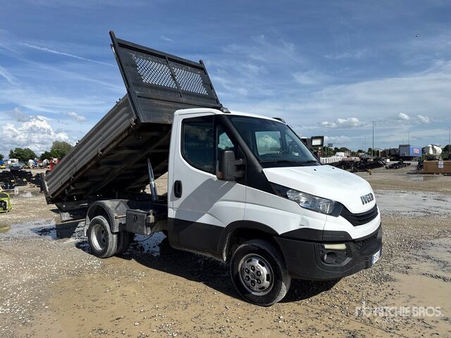 Iveco Daily 35-140 Dump Truck: Light Duty - Volquete camión: foto 4 Iveco Daily 35-140 Dump Truck: Light Duty - Volquete camión: foto 4