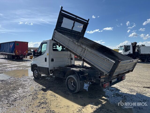 Iveco Daily 35-140 Dump Truck: Light Duty - Volquete camión: foto 2 Iveco Daily 35-140 Dump Truck: Light Duty - Volquete camión: foto 2