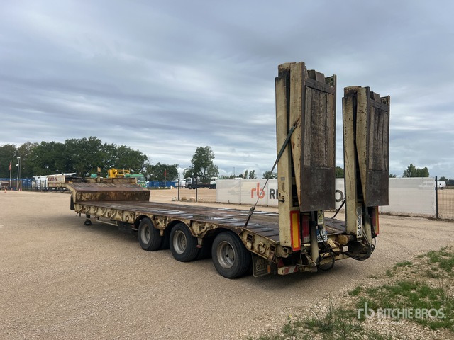 2004 Castera 3SS34T Tri/A Semi-Remorque Porte-Engin ... Lowboy Trailer - Góndola rebajadas semirremolque: foto 3 2004 Castera 3SS34T Tri/A Semi-Remorque Porte-Engin ... Lowboy Trailer - Góndola rebajadas semirremolque: foto 3