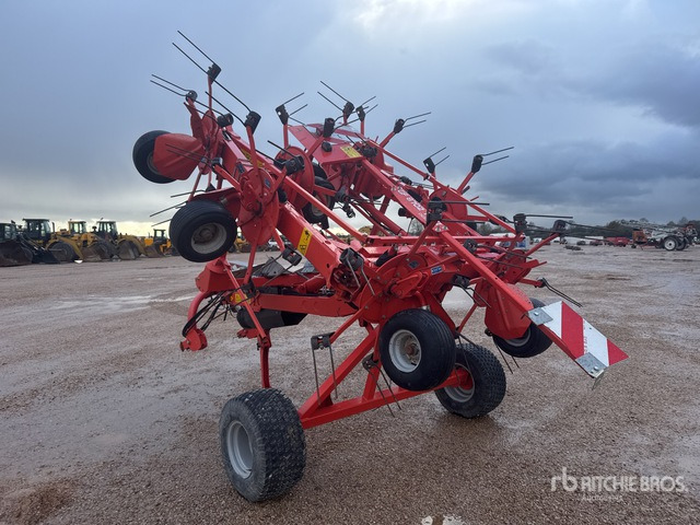 2013 Kuhn GF 8702 TG2 8.7 m Semi-Mount 8 Rotor Faneuse Hay Tedder - Henificadora: foto 2 2013 Kuhn GF 8702 TG2 8.7 m Semi-Mount 8 Rotor Faneuse Hay Tedder - Henificadora: foto 2