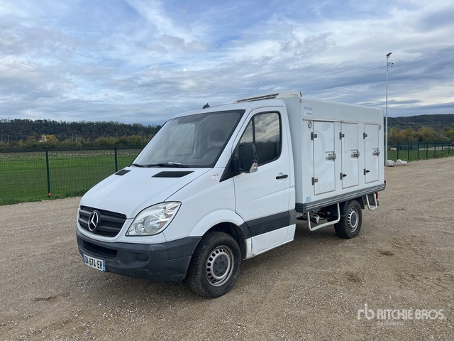 2013 Mercedes-Benz Sprinter 4x2 Camion Frigorifique 4x2 Refrigerated Truck - Frigorífico camión: foto 1 2013 Mercedes-Benz Sprinter 4x2 Camion Frigorifique 4x2 Refrigerated Truck - Frigorífico camión: foto 1