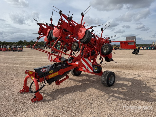 2015 Kuhn GF10802TGII 10.8 m Semi-Mount 10 Rotor Faneuse Hay Tedder - Henificadora: foto 2 2015 Kuhn GF10802TGII 10.8 m Semi-Mount 10 Rotor Faneuse Hay Tedder - Henificadora: foto 2