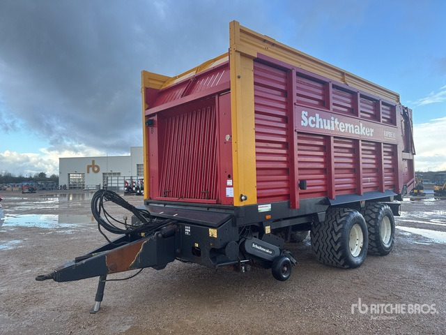 2015 Schuitemaker R580SH T/A Autochargeuse 38m3 Silage Wagon - Maquinaria de henificación: foto 1 2015 Schuitemaker R580SH T/A Autochargeuse 38m3 Silage Wagon - Maquinaria de henificación: foto 1