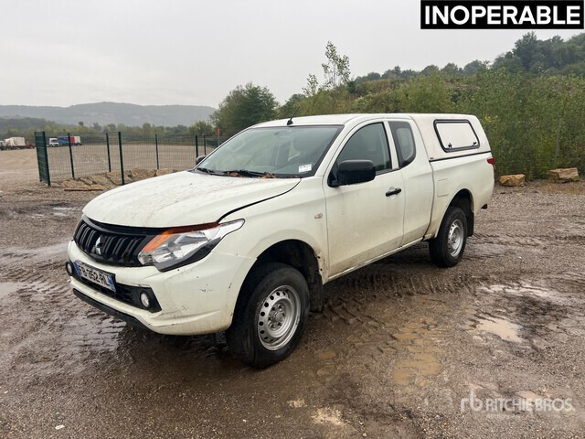 2018 Mitsubishi L200 4x4 Extended Cab (Inoperable) Pickup - Pick-up: foto 2 2018 Mitsubishi L200 4x4 Extended Cab (Inoperable) Pickup - Pick-up: foto 2