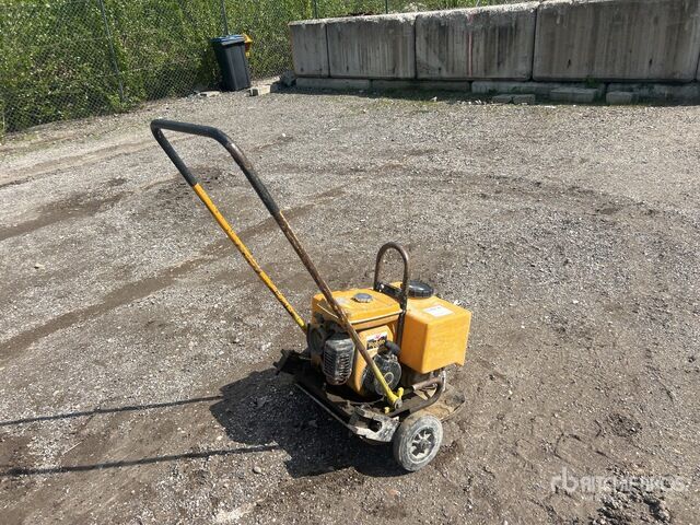 Dynapac LF30 Vibratory Plate Compactor - Plancha reversible: foto 1 Dynapac LF30 Vibratory Plate Compactor - Plancha reversible: foto 1