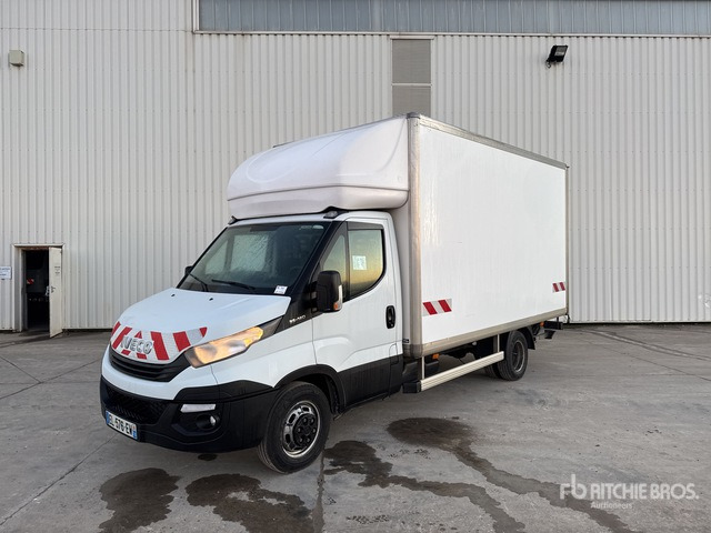 2017 Iveco 35-140 Vehicule Utilitaire Cargo Van - Vehículo comercial ligero: foto 1 2017 Iveco 35-140 Vehicule Utilitaire Cargo Van - Vehículo comercial ligero: foto 1