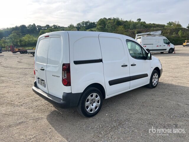 2018 Peugeot Partner Vehicule Utilitaire Cargo Van - Vehículo comercial ligero: foto 3 2018 Peugeot Partner Vehicule Utilitaire Cargo Van - Vehículo comercial ligero: foto 3