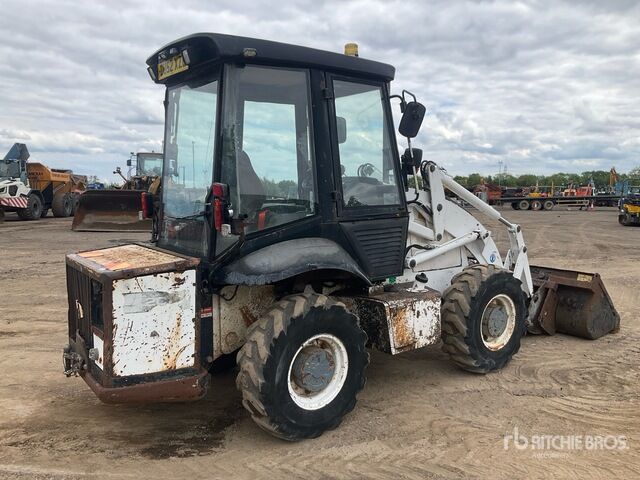 2002 JCB Airmaster Utility Tractor - Tractor viñedo/ Frutero: foto 4 2002 JCB Airmaster Utility Tractor - Tractor viñedo/ Frutero: foto 4