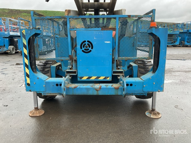 2010 Genie GS-5390 4x4 Diesel Scissor Lift - Plataforma de tijeras: foto 4 2010 Genie GS-5390 4x4 Diesel Scissor Lift - Plataforma de tijeras: foto 4
