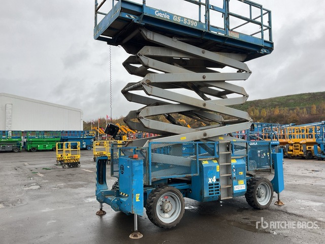 2010 Genie GS-5390 4x4 Diesel Scissor Lift - Plataforma de tijeras: foto 5 2010 Genie GS-5390 4x4 Diesel Scissor Lift - Plataforma de tijeras: foto 5
