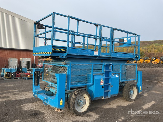 2010 Genie GS5390 4x4 Diesel Scissor Lift - Plataforma de tijeras: foto 1 2010 Genie GS5390 4x4 Diesel Scissor Lift - Plataforma de tijeras: foto 1