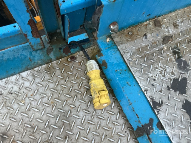 2010 Genie GS5390 4x4 Diesel Scissor Lift - Plataforma de tijeras: foto 5 2010 Genie GS5390 4x4 Diesel Scissor Lift - Plataforma de tijeras: foto 5