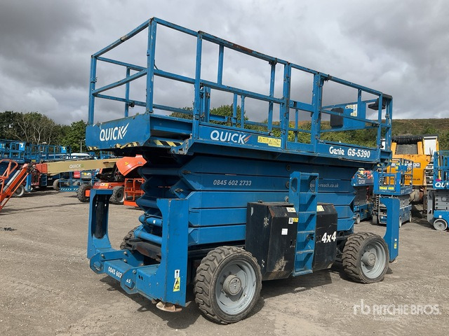 2015 Genie GS5390 4x4 Diesel Scissor Lift - Plataforma de tijeras: foto 3 2015 Genie GS5390 4x4 Diesel Scissor Lift - Plataforma de tijeras: foto 3