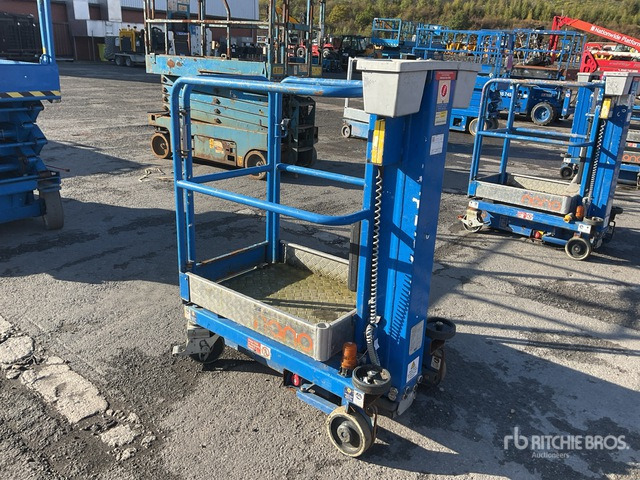 2017 Power Tower Nano Vertical Mast Lift - Plataforma de mástil vertical: foto 3 2017 Power Tower Nano Vertical Mast Lift - Plataforma de mástil vertical: foto 3