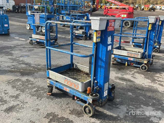 2017 Power Tower Nano Vertical Mast Lift - Plataforma de mástil vertical: foto 4 2017 Power Tower Nano Vertical Mast Lift - Plataforma de mástil vertical: foto 4