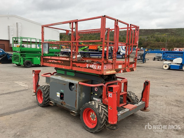 2017 Skyjack SJ6832 RT 4x4 Diesel Scissor Lift - Plataforma de tijeras: foto 4 2017 Skyjack SJ6832 RT 4x4 Diesel Scissor Lift - Plataforma de tijeras: foto 4