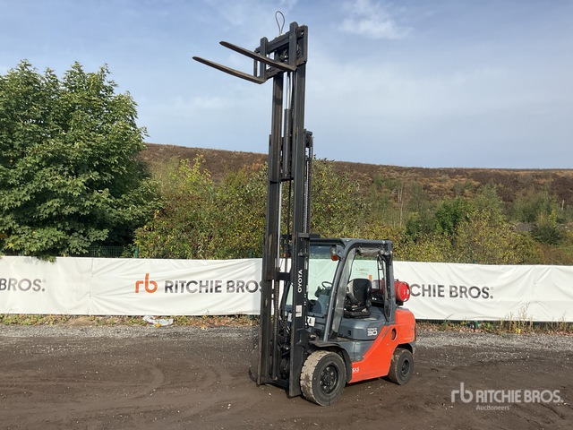 Carretilla elevadora de gas 2018 Toyota 068FG30F 2730 kg Forklift: foto 1