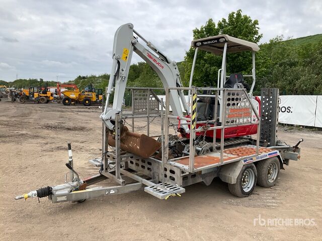2020 Takeuchi TB216 C/W Indespension Utility Traile ... Mini Excavator: <6.6t - Miniexcavadora: foto 1 2020 Takeuchi TB216 C/W Indespension Utility Traile ... Mini Excavator: <6.6t - Miniexcavadora: foto 1