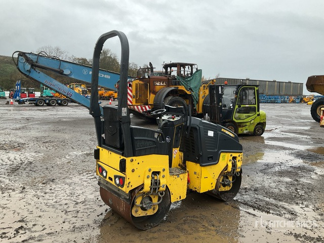 Bomag BW80AD Double Drum Roller - Apisonadora de asfalto: foto 3 Bomag BW80AD Double Drum Roller - Apisonadora de asfalto: foto 3