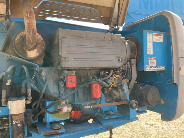 2006 Genie Z135/70 4WD Diesel Articulating Boom Lift - Plataforma articulada: foto 5 2006 Genie Z135/70 4WD Diesel Articulating Boom Lift - Plataforma articulada: foto 5