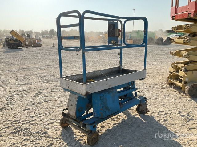 2008 Power Towers 6 mtr Vertical Mast Lift - Plataforma de mástil vertical: foto 2 2008 Power Towers 6 mtr Vertical Mast Lift - Plataforma de mástil vertical: foto 2