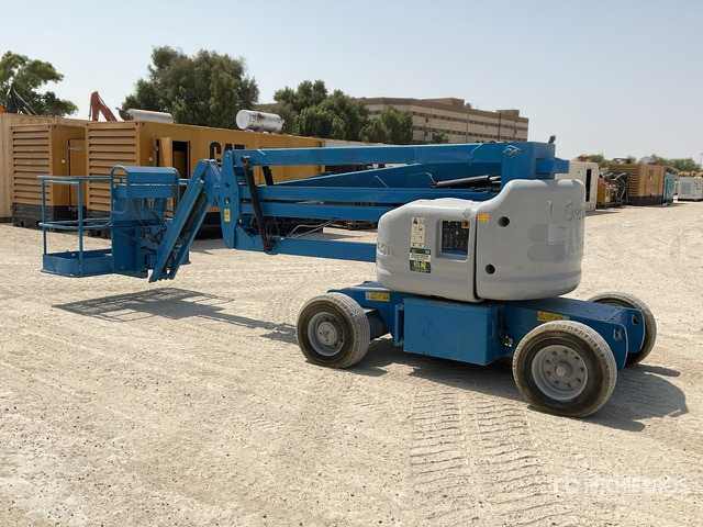 2012 Genie Z-45/25J 2WD Diesel Articulating Boom Lift - Plataforma articulada: foto 3 2012 Genie Z-45/25J 2WD Diesel Articulating Boom Lift - Plataforma articulada: foto 3