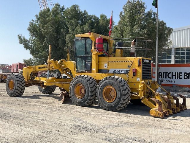 2012 Komatsu GD825A-2 Motor Grader - Grader: foto 2 2012 Komatsu GD825A-2 Motor Grader - Grader: foto 2