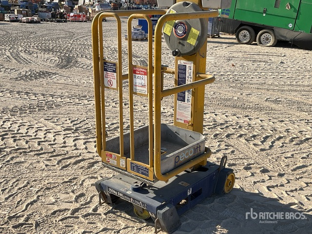 2014 Power Tower Peco Vertical Mast Lift - Plataforma de mástil vertical: foto 1 2014 Power Tower Peco Vertical Mast Lift - Plataforma de mástil vertical: foto 1