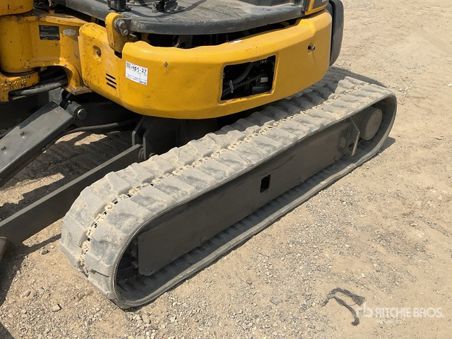 2015 Komatsu PC35MR-3 - Miniexcavadora: foto 5 2015 Komatsu PC35MR-3 - Miniexcavadora: foto 5