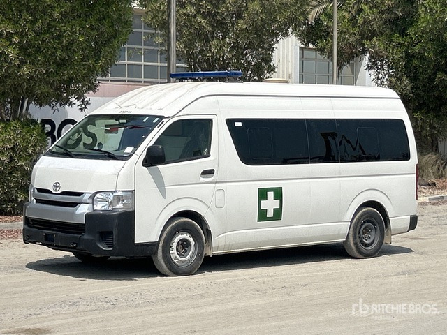 2022 Toyota Hiace High Roof 4x2 Ambulance - Ambulancia: foto 1 2022 Toyota Hiace High Roof 4x2 Ambulance - Ambulancia: foto 1