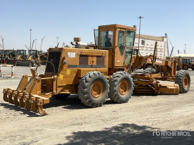Mitsubishi MG730 Motor Grader - Desbrozadora de martillos/ Trituradora: foto 3 Mitsubishi MG730 Motor Grader - Desbrozadora de martillos/ Trituradora: foto 3