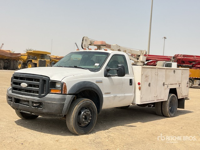 2006 Ford F550XL SUPER DUTY 4x2 Service Truck - Vehículo municipal: foto 1 2006 Ford F550XL SUPER DUTY 4x2 Service Truck - Vehículo municipal: foto 1