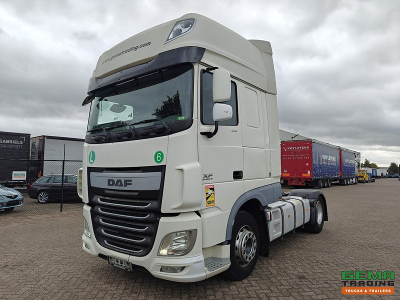 DAF FT XF460 4x2 SuperSpaceCab Euro6 - Handgeschakeld - Dubbele Tanks - 800.000km - Cabeza tractora: foto 1 DAF FT XF460 4x2 SuperSpaceCab Euro6 - Handgeschakeld - Dubbele Tanks - 800.000km - Cabeza tractora: foto 1