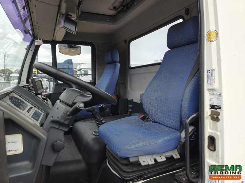 Cabeza tractora MAN LE 10.220 4x2 Dagcabine Euro3 - Handgeschakeld - Analoge Tachograaf - 195.000km: foto 13 Cabeza tractora MAN LE 10.220 4x2 Dagcabine Euro3 - Handgeschakeld - Analoge Tachograaf - 195.000km: foto 13