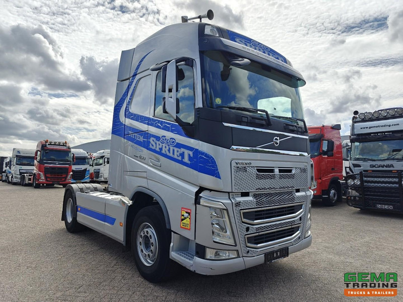 Volvo FH460 4x2 Globetrotter Euro6 - WF/Kiep Hydrauliek - Dubbele Tanks - Cabeza tractora: foto 2 Volvo FH460 4x2 Globetrotter Euro6 - WF/Kiep Hydrauliek - Dubbele Tanks - Cabeza tractora: foto 2
