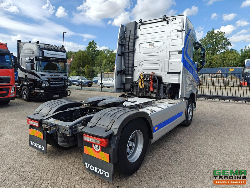 Volvo FH460 4x2 Globetrotter Euro6 - WF/Kiep Hydrauliek - Dubbele Tanks - Cabeza tractora: foto 3 Volvo FH460 4x2 Globetrotter Euro6 - WF/Kiep Hydrauliek - Dubbele Tanks - Cabeza tractora: foto 3