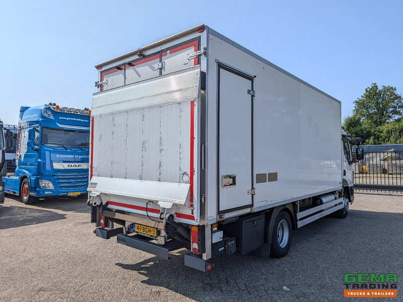 DAF LF 210 FA 4x2 Slaapcab Euro6 - Koelbak 5.5M + Konvekta/Solar-Koeler + Laadklep 1500KG - Zijdeur - 08/2025 APK - Frigorífico camión: foto 4 DAF LF 210 FA 4x2 Slaapcab Euro6 - Koelbak 5.5M + Konvekta/Solar-Koeler + Laadklep 1500KG - Zijdeur - 08/2025 APK - Frigorífico camión: foto 4