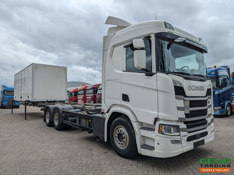 Scania R500 6x2 CR20N Euro6 - Retarder - BDF systeem - Dubbele tanks - Vangmuil - Portacontenedore/ Intercambiable camión: foto 4 Scania R500 6x2 CR20N Euro6 - Retarder - BDF systeem - Dubbele tanks - Vangmuil - Portacontenedore/ Intercambiable camión: foto 4