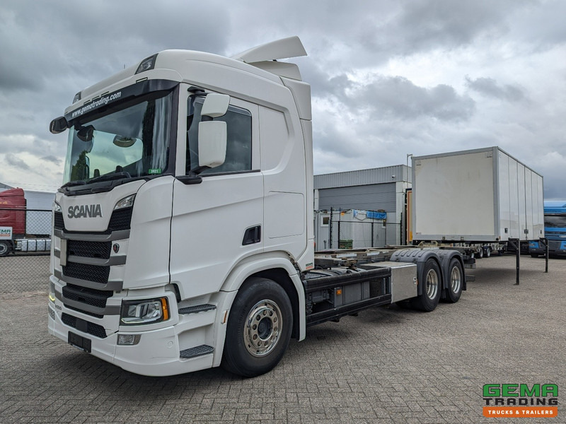 Scania R500 6x2 CR20N Euro6 - Retarder - BDF systeem - Dubbele tanks - Vangmuil - Portacontenedore/ Intercambiable camión: foto 1 Scania R500 6x2 CR20N Euro6 - Retarder - BDF systeem - Dubbele tanks - Vangmuil - Portacontenedore/ Intercambiable camión: foto 1