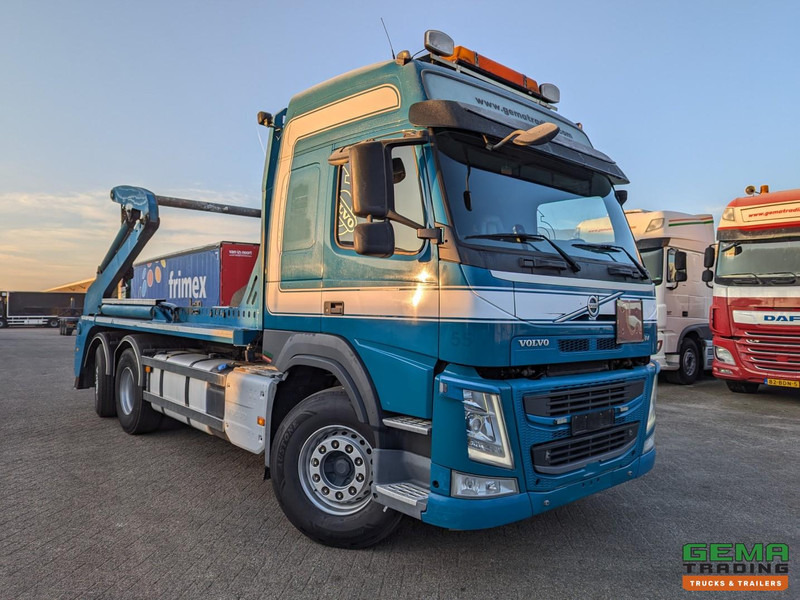 Volvo FM 460 6x2/4 Globetrotter Euro6 - JOAB PortaalSysteem 18T - Uitschuifbaar - Afstandbediening - VangmuilKoppeling - Portacontenedor de cadenas camión: foto 2 Volvo FM 460 6x2/4 Globetrotter Euro6 - JOAB PortaalSysteem 18T - Uitschuifbaar - Afstandbediening - VangmuilKoppeling - Portacontenedor de cadenas camión: foto 2