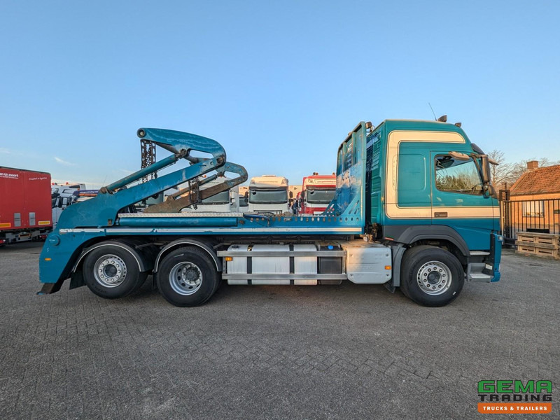 Portacontenedor de cadenas camión Volvo FM 460 6x2/4 Globetrotter Euro6 - JOAB PortaalSysteem 18T - Uitschuifbaar - Afstandbediening - VangmuilKoppeling: foto 12 Portacontenedor de cadenas camión Volvo FM 460 6x2/4 Globetrotter Euro6 - JOAB PortaalSysteem 18T - Uitschuifbaar - Afstandbediening - VangmuilKoppeling: foto 12